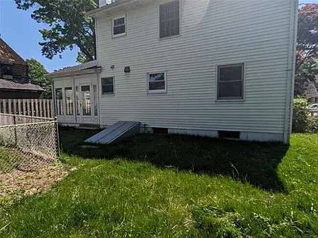 Building Photo - Rahway sweet home