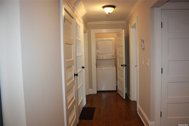 Building Photo - 42 Woodland Ave