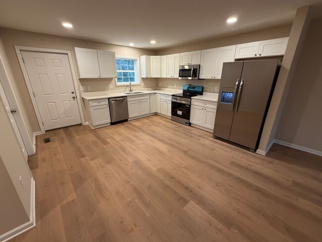 Foto del edificio - New Construction Duplex For Rent: 511 Maryland Ave, Burlington, NC