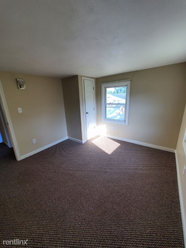 Building Photo - 2 br, 1 bath Condo - 114 Louis Ct