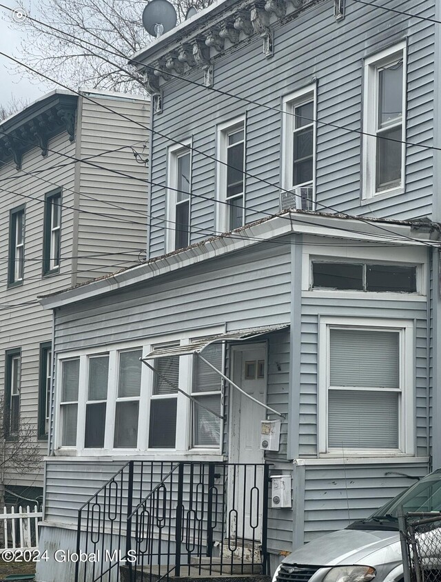 Primary Photo - 480 3rd St