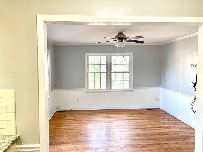 Building Photo - Room in 5 Bedroom Home at Woodshed Cir