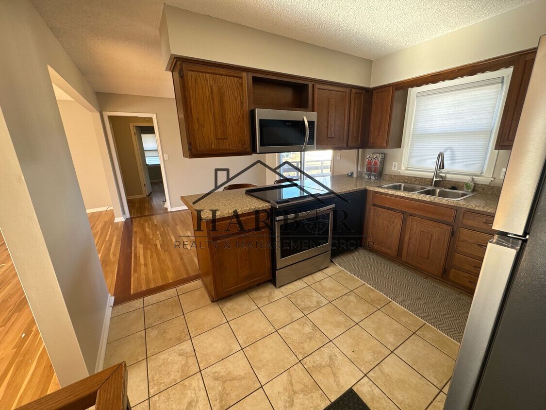 Foto principal - 1-11 1/2 2nd St SW