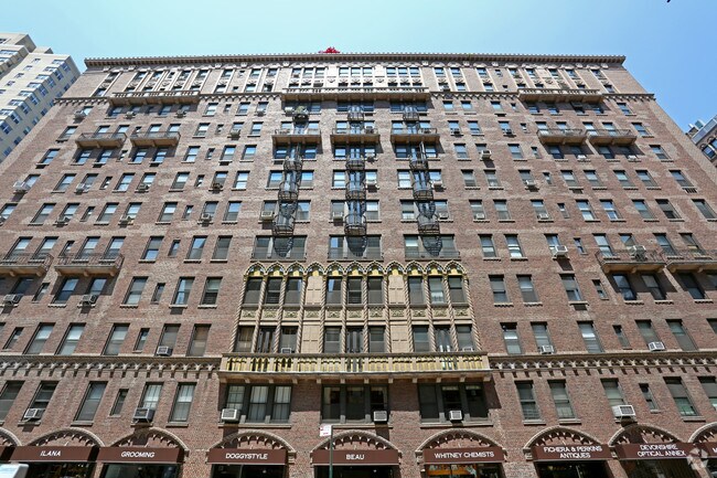 Building Photo - The Beauclaire