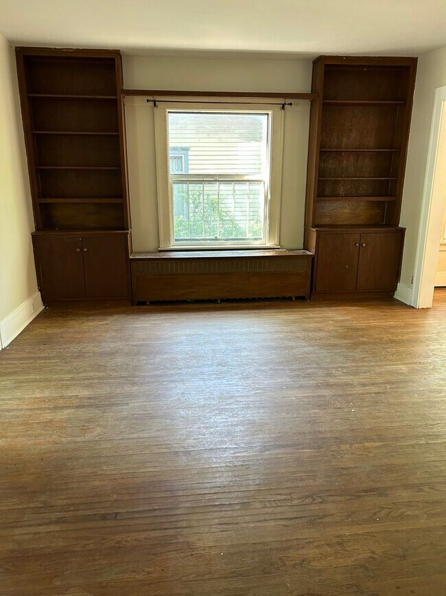 Building Photo - 4 bed 2 bath Home In Beatrice, NE