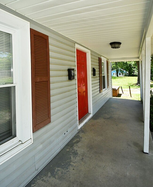 Foto del edificio - 638 Wilson Street # A Select Real Estate G...