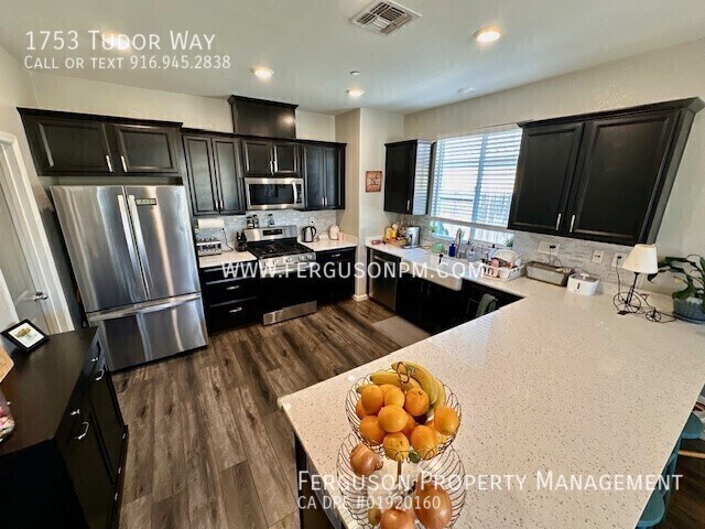 Foto del edificio - 1753 Tudor Wy