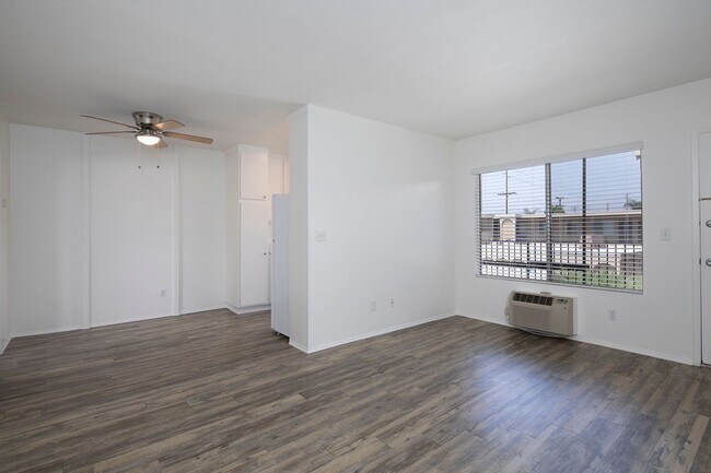 Foto del interior - Four Winds Apartments