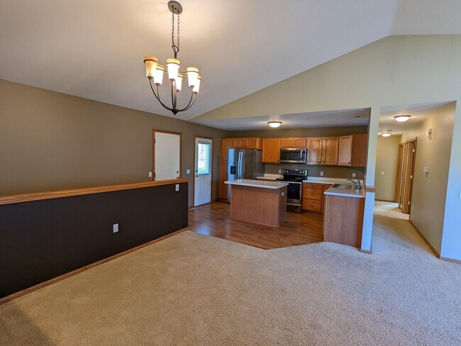 Building Photo - 5 Fleischman Cir