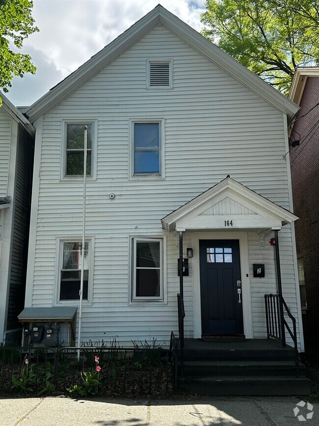 Building Photo - 164 S Champlain St