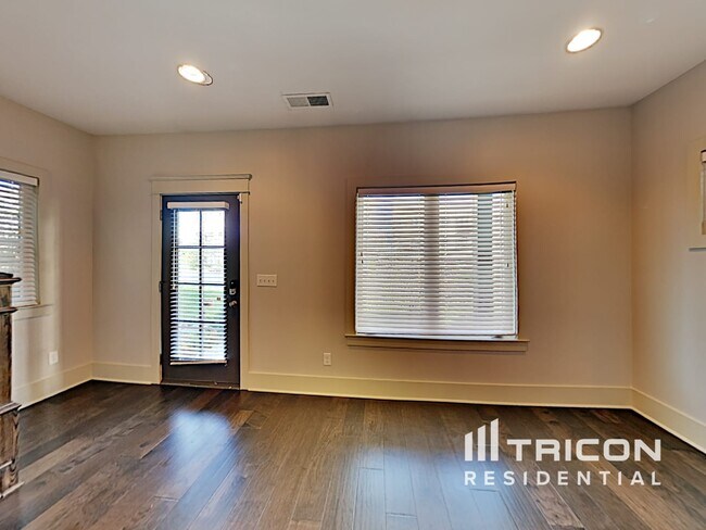 Building Photo - 1238 Hillwood Private Cove Nashville TN