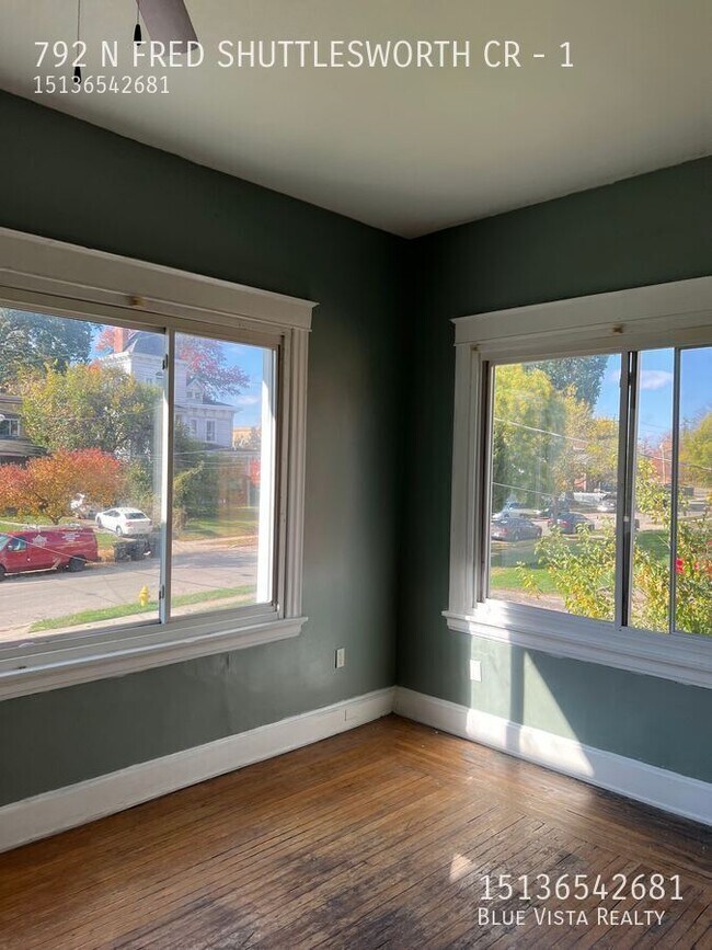 Foto del edificio - 792 N Fred Shuttlesworth Cir