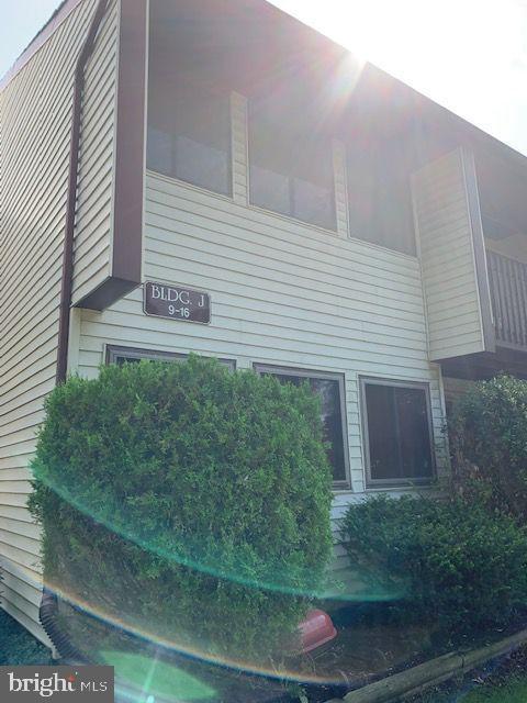 Building Photo - 16 Avon Dr