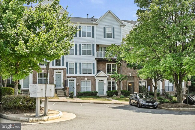 12787 Fair Crest Ct, Fairfax, VA 22033 - Townhome Rentals in Fairfax VA ...