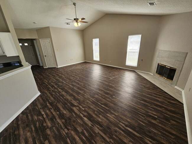 Building Photo - 10449 Curtis Dr