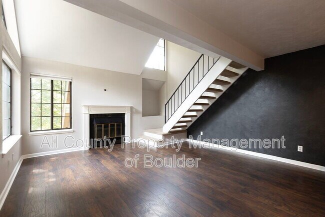 Foto del edificio - 4771 White Rock Cir