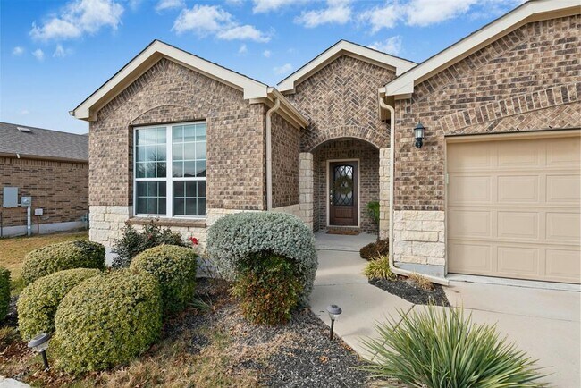 Foto del edificio - 704 Archer Ln