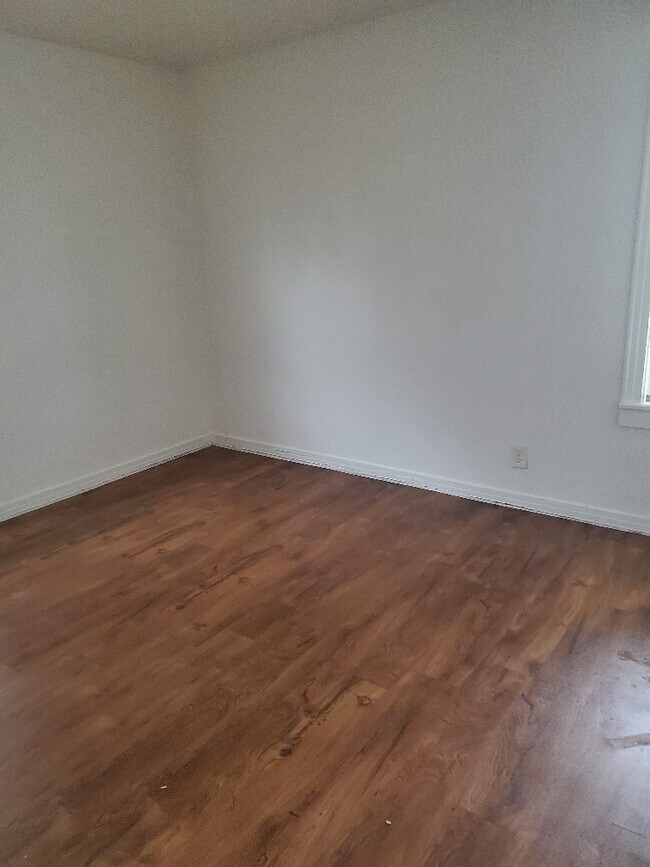 Foto del edificio - 4355 Wiman Dr
