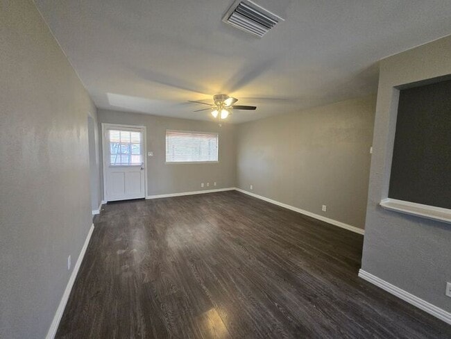 Photo - Spacious in Carrollton House