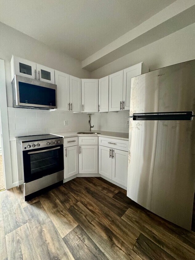 Primary Photo - 3413 Frankford Ave
