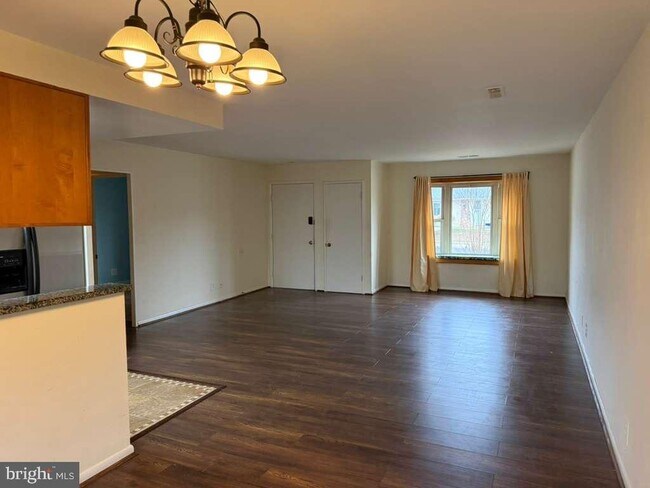 Foto del edificio - 2850 Aquarius Ave