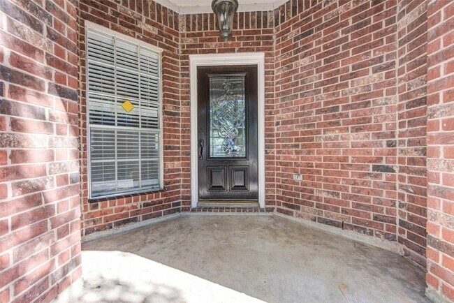 Foto del edificio - 17930 Seven Pines Dr