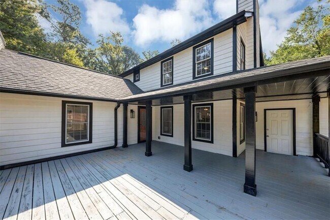 Foto del edificio - 172 Oak Forest Dr