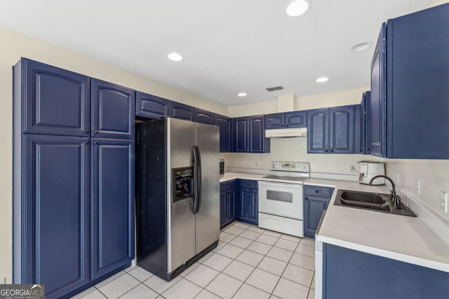 Foto del edificio - 81 Retreat Pl