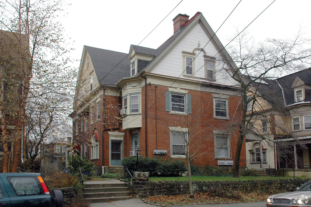 Building Photo - 236-242 W Harvey St