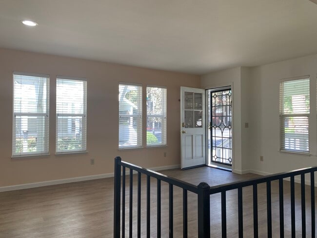 Looking towards the front door from the dining area. - 504 S St