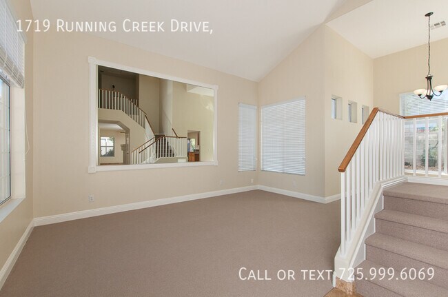 Building Photo - 1719 Running Creek Dr