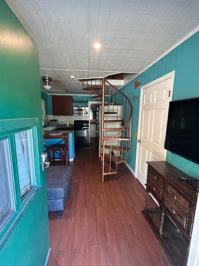 Building Photo - 576 Co Rd 3605