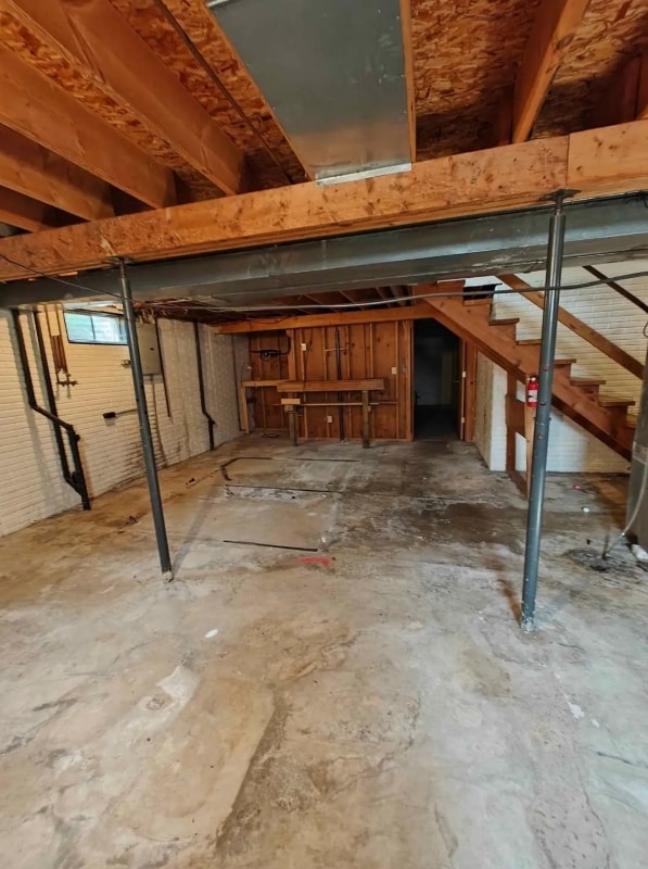 Building Photo - 2239 Crary St
