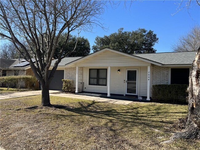 Foto del edificio - 7004 Colony Park Dr