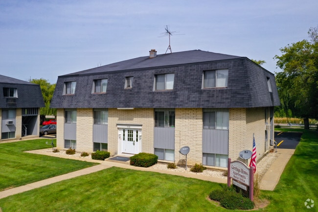 Building Photo - Carriage House Apartments LLC