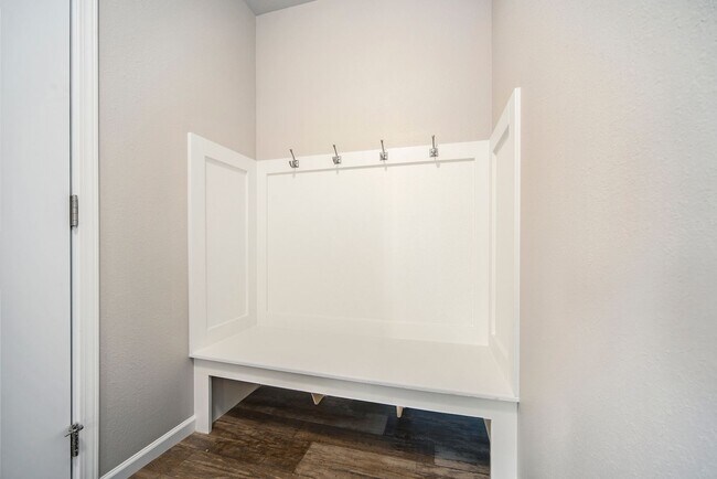 Foto del edificio - Outstanding Newer Home for Lease