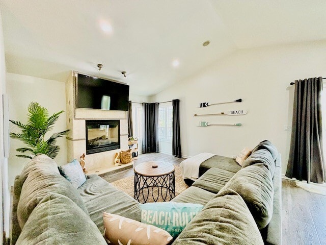 Foto del edificio - 4821 River Ave
