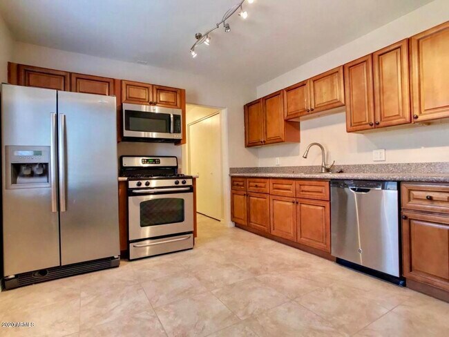 Foto del edificio - 3026 W Monte Vista Rd