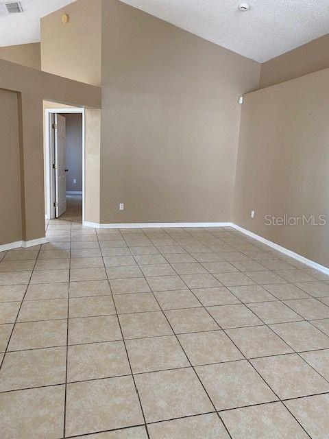 Foto del edificio - 1061 Ballyshannon Pkwy
