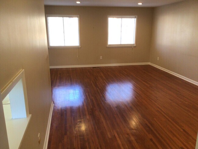 Foto del edificio - Pleasant Valley house for rent wlr