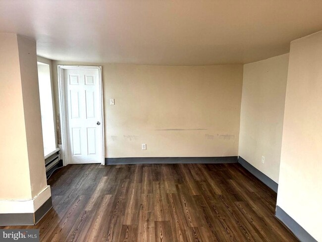 Foto del edificio - 725 W Broad St