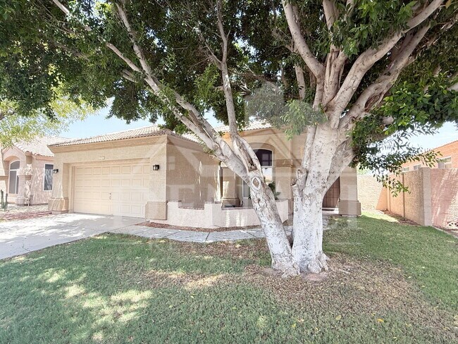 Foto del edificio - 797 N Gregory Pl
