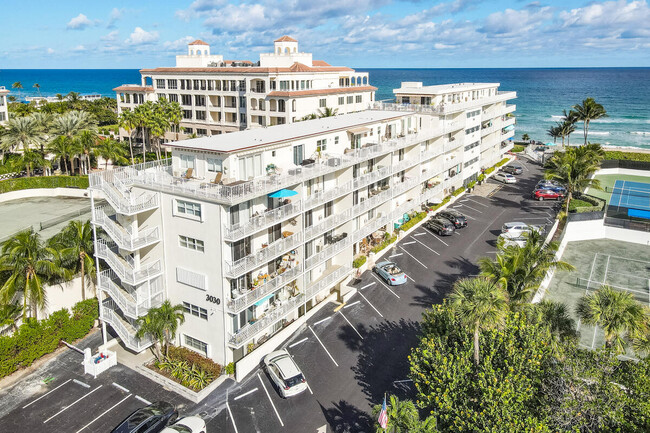 Foto del edificio - 3030 S Ocean Blvd