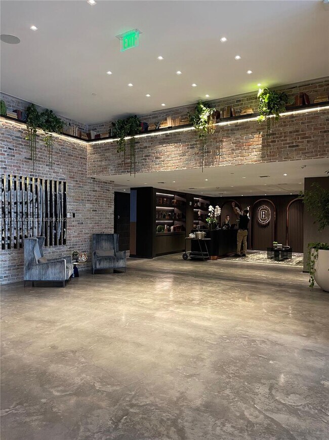 Foto del edificio - 398 NE 5th St