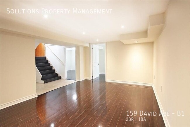 Building Photo - **2 Bedroom Basement Unit in Prime Location**