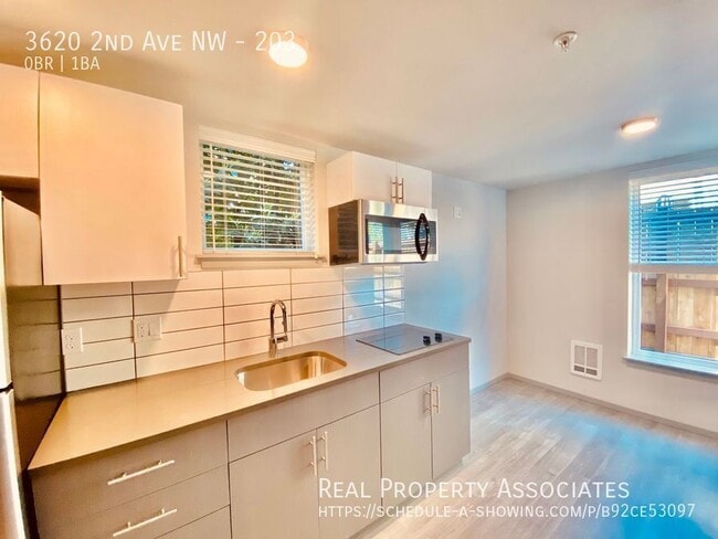 Foto del edificio - 3620 2nd Ave NW