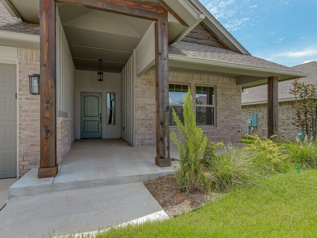 Foto del edificio - Brand New home In Azalea!