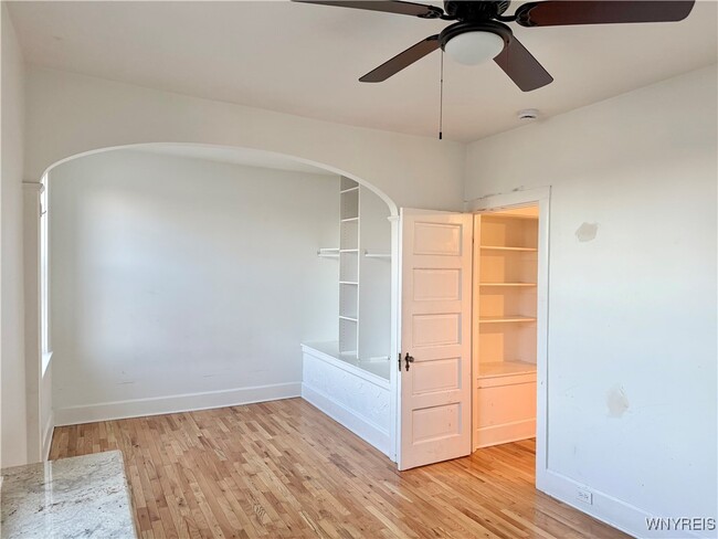 Foto del edificio - 56 Trinity Pl