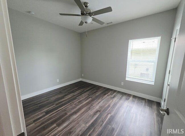 Photo - 2026 Scott St (Lafayette, IN) Townhome