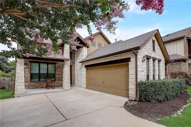 Building Photo - 312 Entrada Way